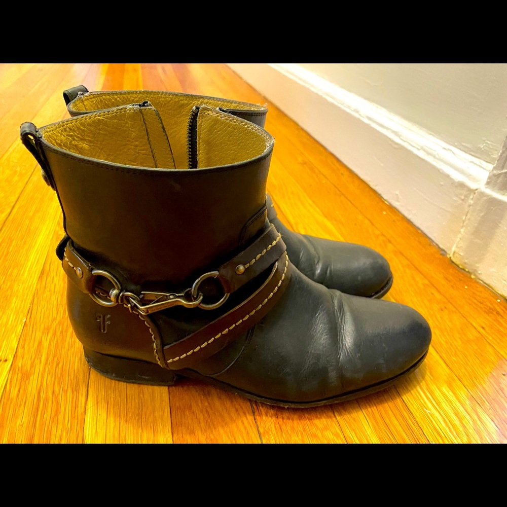 Frye boots women’s size 10